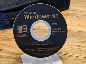 ULTRA RARE: Microsoft Windows 95 (and NT) Win32 SDK (Not Beta) - Picture 1 of 1
