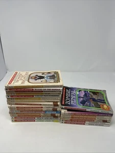 Lot of 22 Vintage 1980s Choose Your Own Adventure Some Newer Cyoa - Picture 1 of 7