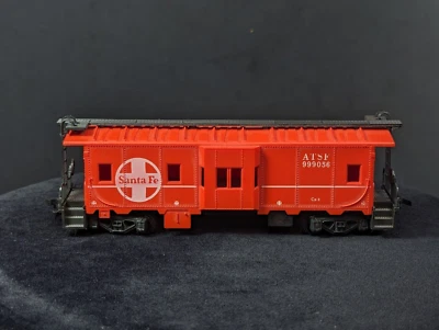 AHM Santa Fe Bay Window Caboose Red Model Train Car #5331B HO Scale (GOOD COND.) - Image 1 of 4