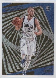 2015-16 Panini Revolution Chandler Parsons #7