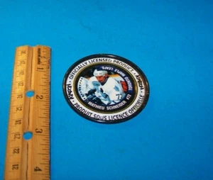 NHL Hockey Collectible Medallion Toronto Maple Leafs  Mathieu Schneider  Katch - Picture 1 of 2