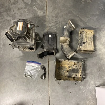 Ford F250 F350 Super Duty 2017-2019 OEM caja de filtro de admisión de aire diésel 6,7 L OEM Foto 1 de 4