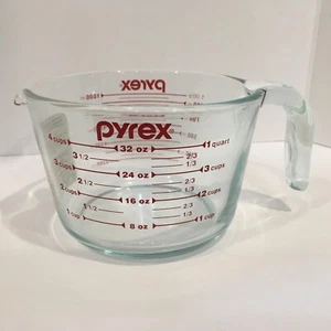 Pyrex - Measuring Cup - 4 Cups / 32 Ounces / 1 Quart - Made In USA - NEW & LABEL - Picture 1 of 9