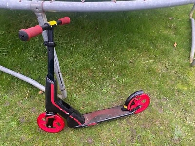 JD Bug Commuter scooter - Image 1 of 3