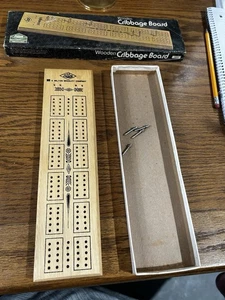 Vintage Milton Bradley E.S. Lowe Holz Cribbage Board #1503 1974 Metall Heringe - Bild 1 von 2