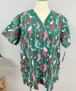 NWT Buttersoft Christmas Scrub Top Plus 3X Green Holiday Stocking Cotton Scrubs - Picture 1 of 7