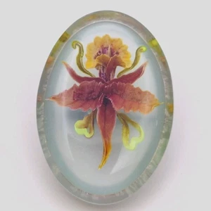 Broche prendedor vintage tallado en reverso flor/orquídea lucita - ¡brilla bajo UV! - Imagen 1 de 20