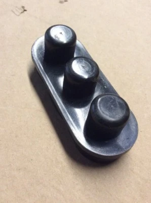 KAWASAKI MACH I II III IV H1 KH500 SPARK PLUG COVER HOLDER OEM NOS 32132-002 - Image 1 of 4