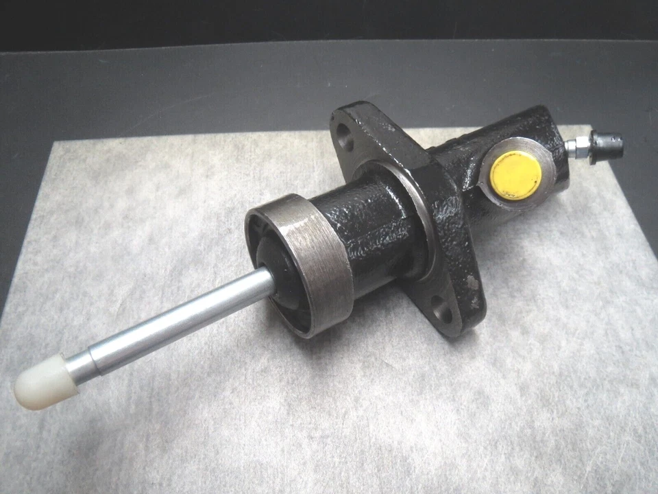 Cilindro esclavo de embrague para BMW 320i 323i 325i 328i Febi Hecho en Italia ¡Envío rápido! Foto 1 de 4