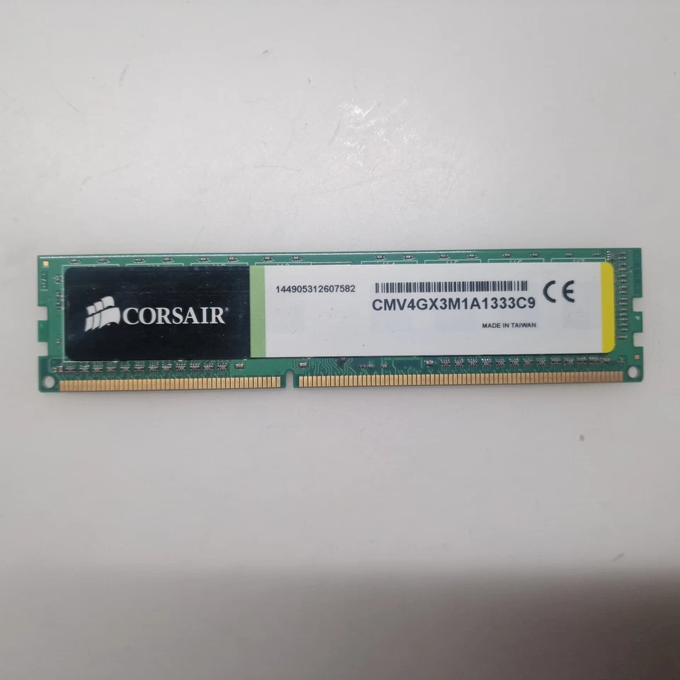 CORSAIR 4GB PC3-10600 DDR3 Desktop Memory RAM DIMM CMV4GX3M1A1333C9 - Image 1 of 1