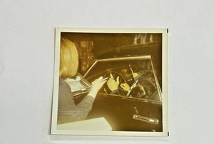 ELVIS PRESLEY VINTAGE 50+YR OLD RARE A KODAK PHOTO CANDID UNSEN ORIGINAL 1969 - Bild 1 von 2