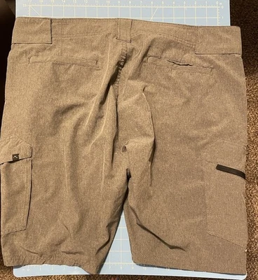 Pantalones Cortos Denali Hombre Talla 40 Gris Híbrido Carga Ligeros Secado Rápido D427154S Foto 1 de 4