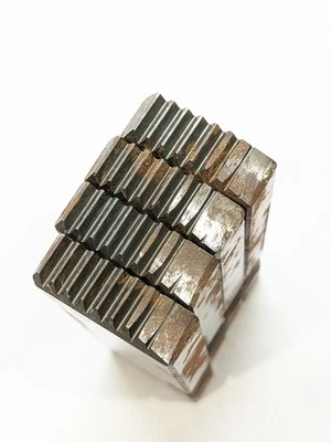 Ridgid Universal Style Bolt Threader Dies 7/8-9 UNC - Image 1 of 4