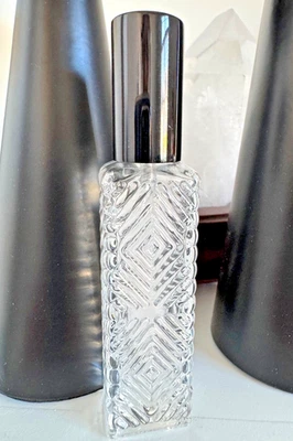 Nuevo MUY SEXY Victoria's Secret Tipo Hombre Premium Fragancia Spray Aceite Corporal-15ml Foto 1 de 4