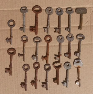 Vintage Metal Key Job Lot Bundle door rim lock 3" short Keys 20 lock keys  - Picture 1 of 8