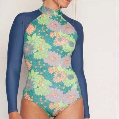 Seea Gaviotas Surf Suit Floral Mirage Medium - Image 1 of 4