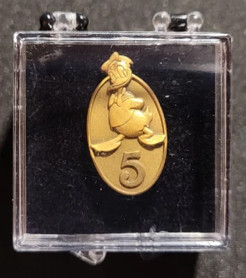 Prendedor Disney Miembro del Elenco Premio de Servicio de 5 Años Pato Donald Walt Disney World Foto 1 de 4