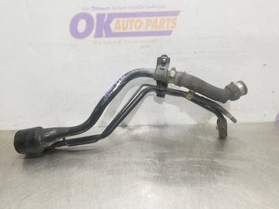 Toyota Tacoma 09 2009 doble cabina 4,0 L cuello de llenado de combustible cuello de gasolina  Foto 1 de 4