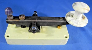 SIGNAL ELECTRIC TELEGRAPH KEY Morse Code USSR Soviet military CW QRP Ham Radio - Picture 1 of 9