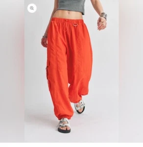 Urban Outfitters Black Balloon Parachute Cargo Pants Size Medium - Picture 1 of 14