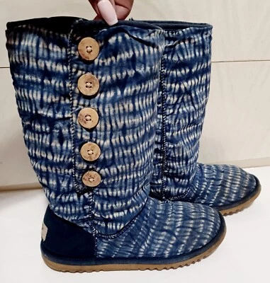 BOTAS DENIM TIE DYE UGG LO PRO. MUITO RARO. TAMANHO 7 - Imagem 1 de 4
