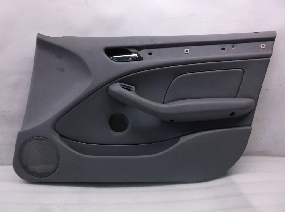PANEL PUERTA LATERAL PASAJERO DELANTERO DERECHO BMW 330I 2001-2005 GRIS OEM AK61142 Foto 1 de 4