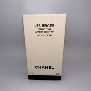 CHANEL LES BEIGES EAU DE TEINT WATER FRESH TINT MEDIUM LIGHT 158.B20 / 1 OZ - Picture 1 of 6
