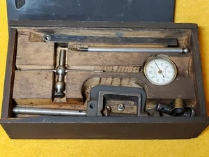 VINTAGE STARRETT PLUNGER DIAL No 196 TEST INDICATOR SET IN ORIGINAL WOOD BOX - Picture 1 of 7
