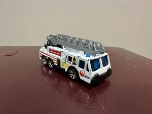 Matchbox 1982 White Metro Alarm Fire Truck Die Cast - Picture 1 of 1