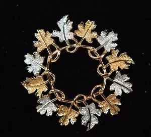 SARAH COVERTRY GOLD & SILVER OAK LEAF WREATH BROOCH 1960 - Picture 1 of 5