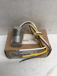 Cole Palmer Control Products AD148-12/125F Temperature Switch Trips @ 125F - Picture 1 of 2