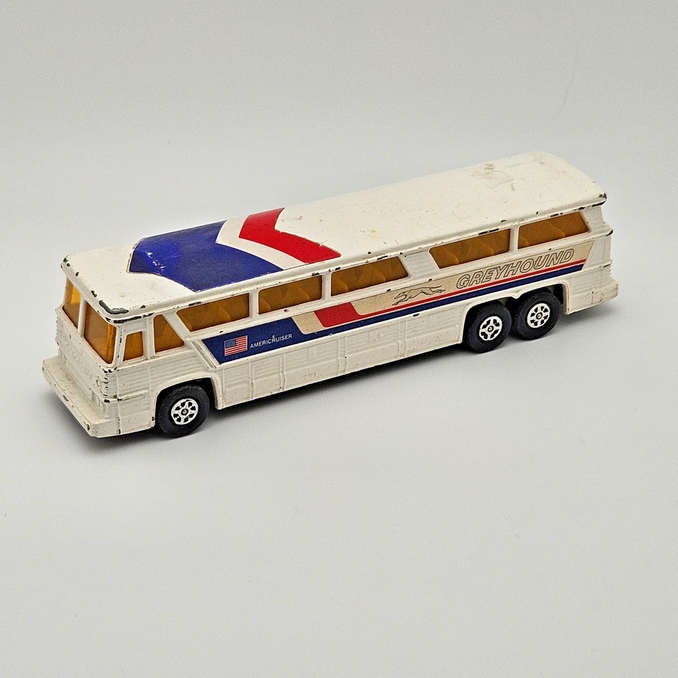 Corgi Juniors Greyhound MC-8 Americruiser Bus Vintage Die-Cast Model - Image 1 of 4