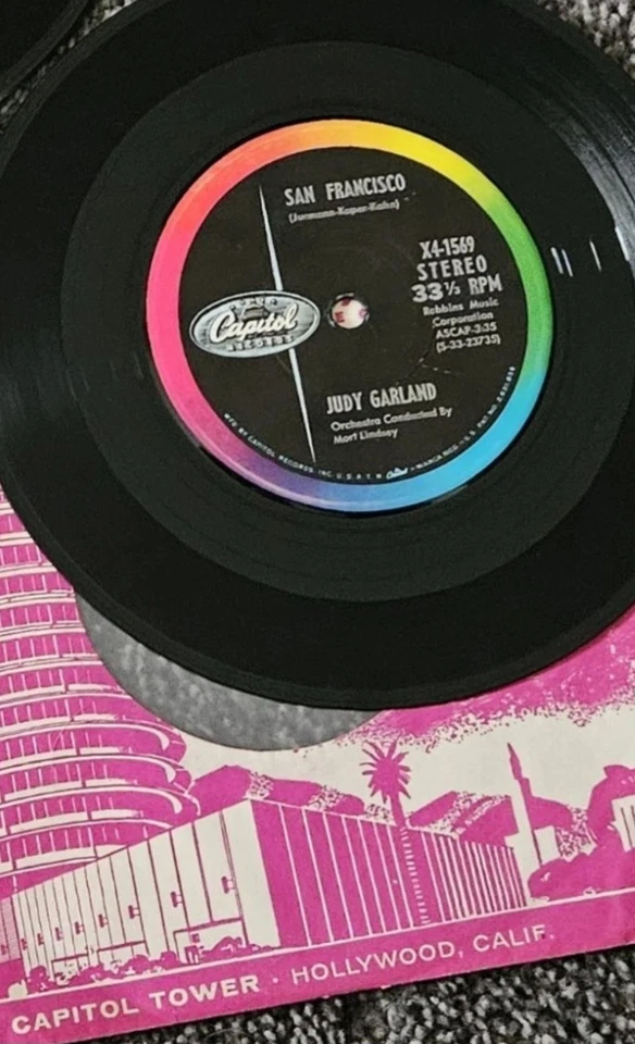 JUDY GARLAND Judy At Carnegie Hall 33rpm  JUKE BOX Record L@@K! - Image 1 of 1