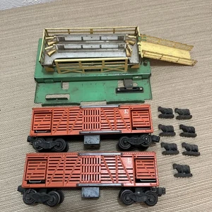 Plataforma operativa Lionel Trains Stockyard 3656 con 2 vagones de ganado 7 ganado - Imagen 1 de 12