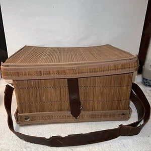 Tupperware Summer Delights Bamboo Picnic Basket Complete Service for 4 - Picture 1 of 12