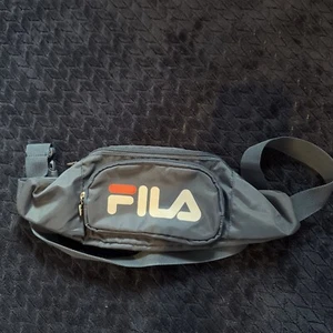 FILA Unisex Blue Fanny Pack - Picture 1 of 6