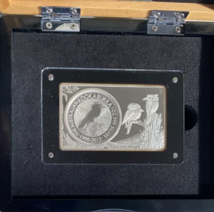 AUSTRALIAN: 25TH ANNIVERSARY OF THE SILVER KOOKABURRA COIN & BAR SET #BB9 - Bild 1 von 11