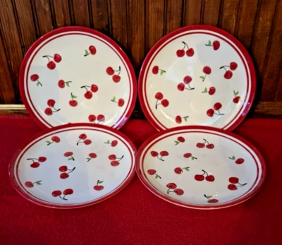 КЕРАМИЧЕСКИЕ ОБЕДЕННЫЕ ТАРЕЛКИ TERRAMOTO ВИШНЕВЫЙ КРАСНЫЙ/БЕЛЫЙ НАБОР ИЗ 4 СЧАСТЛИВЫХ ЛЕТНИХ 10,5"" - Изображение 1 из 4