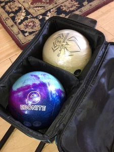 Bowling Balls Black widow  - Picture 1 of 6