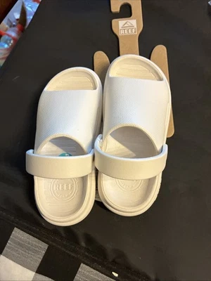 Zapatos Reef Niñas Pequeñas Sandalias Blancas Deslizables Talla 9 Nuevos Foto 1 de 4