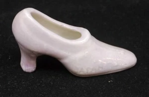 VINTAGE PORCELAIN HIGH-HEELED SHOE FIGURAL PIN CUSHION, MADE IN JAPAN - Picture 1 of 3