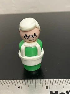 Vintage Fisher Price Little People SESAME STREET MRS. HOOPER STORE Rare HTF - Picture 1 of 4