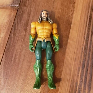 Mattel DC Comics Aquaman Jason Mamoa Action Figure Gold/Green 6" Warner Brothers - Picture 1 of 3