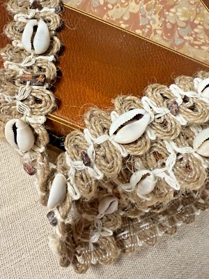 Borde de yute estilo boho con conchas y rocas de 1" de ancho por 3,5 yardas Foto 1 de 3