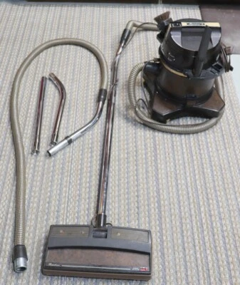 Aspiradora de bote Rainbow D4C de colección con R2800 y accesorios - ¡Funciona! Foto 1 de 4