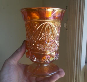 ANTIQUE ORIGINAL CURVED STAR CATHEDRAL BEAUTIFUL CARNIVAL GLASS CELERY VASE - Picture 1 of 8