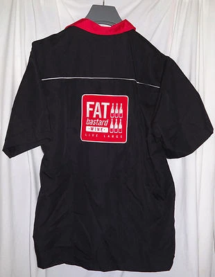 Camisa FAT BASTARD WINE LIVE LARGE para Hombres Promo Empleado Talla Mediana M Negra y Roja Foto 1 de 2