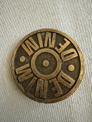 Jeans Vaqueros Vintage Hebilla Cinturón Bronce, Estilo Vaquero Retro Foto 1 de 3