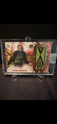 Peter Schmeichel 2025 Topps Reverence UCC Reverance Relic 4/5. PARCHE CON LOGOTIPO!!  Foto 1 de 3