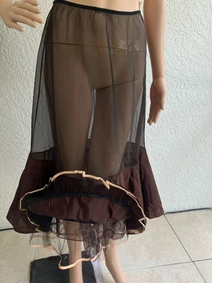 De colección Años 50 Medio Deslizamiento Negro Transparente Nylon Encaje y Volantes de Red "¡Aros! my dear" Med Foto 1 de 4